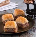 Hafiz Mustafa, Baklava with Walnut