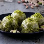 Hafiz Mustafa Belle Kiss Baklava with Pistachio