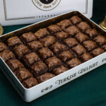 Hafiz Mustafa Chocolate Baklava with Pistachio - Image 2